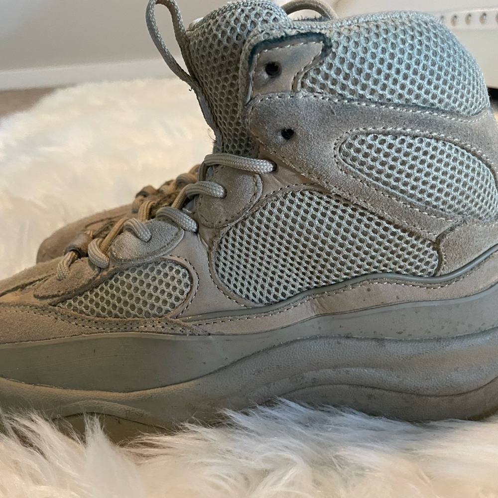 Yeezy season 6